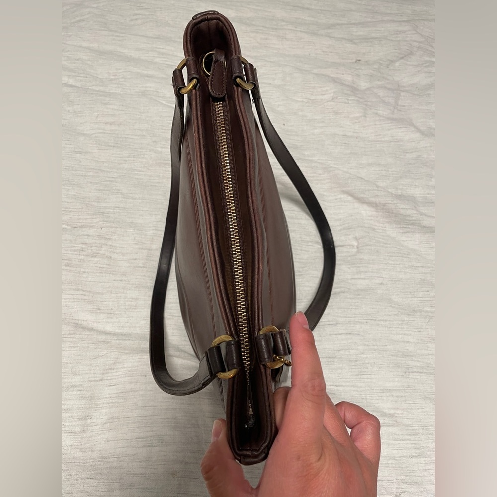 VINTAGE COACH TRIBECA SHOULDER BAG IN MAHOGANY - Picture 10 of 16